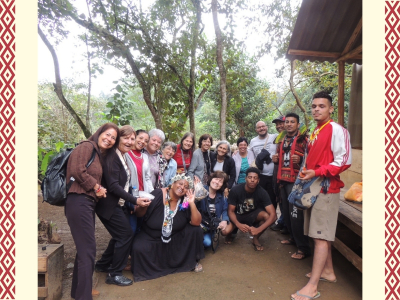 Com os Povos Ind&iacute;genas Tecer Caminhos de Interculturalidade